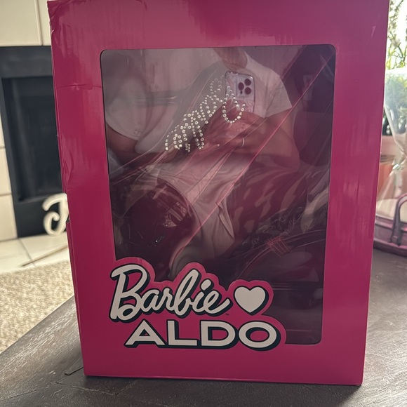Size 9 Aldo x Barbie pink clear heels. Runs small. If you wear a 8 the 9will fit - Picture 3 of 3